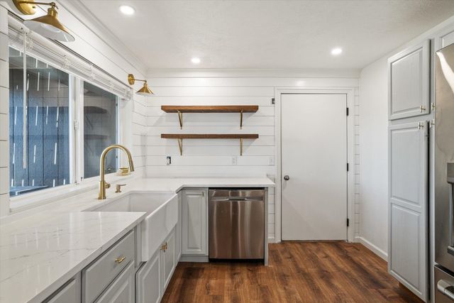 10003 S Gardner Rd, Cheney, WA 99004