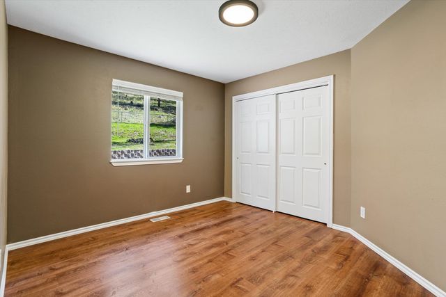 10003 S Gardner Rd, Cheney, WA 99004