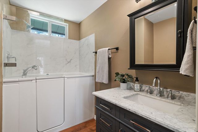 10003 S Gardner Rd, Cheney, WA 99004