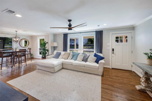 607 S Parker Street, Mckinney, TX 75069