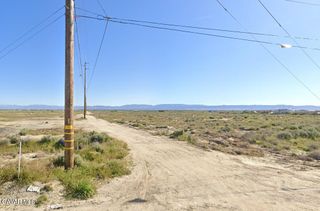 1100 W Avenue E-4, Lancaster, CA 93534