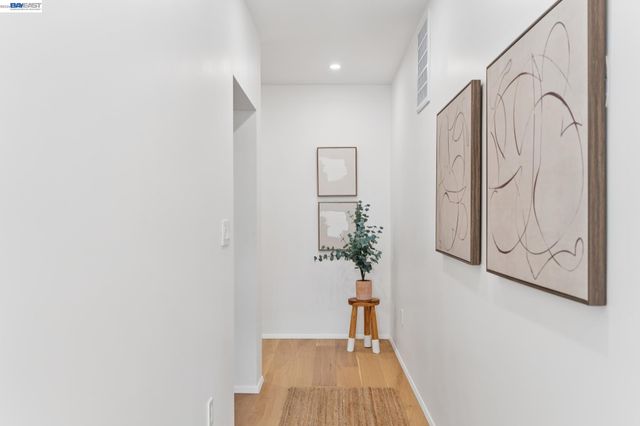 546 Weldon Ave, Oakland, CA 94610