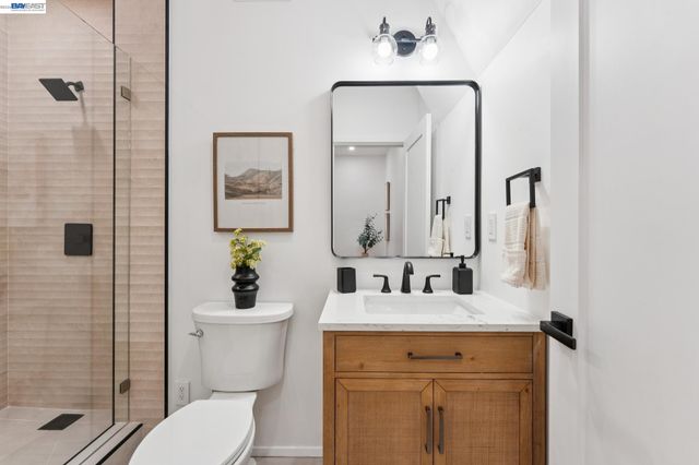 546 Weldon Ave, Oakland, CA 94610