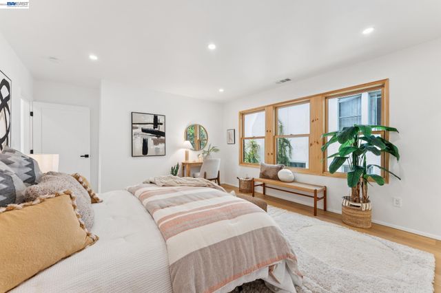 546 Weldon Ave, Oakland, CA 94610