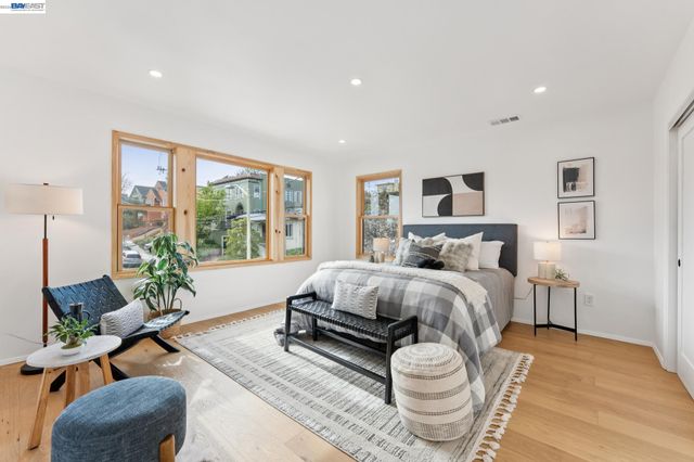 546 Weldon Ave, Oakland, CA 94610