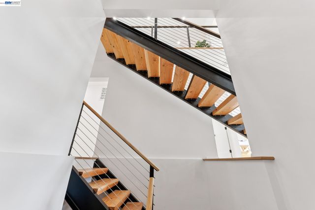 546 Weldon Ave, Oakland, CA 94610