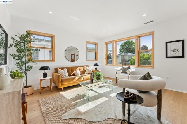 546 Weldon Ave, Oakland, CA 94610