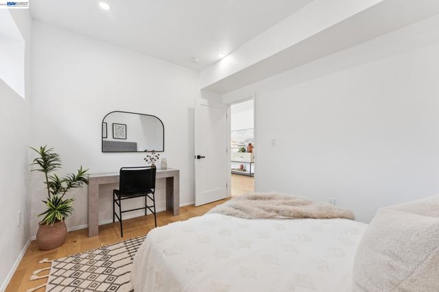 546 Weldon Ave, Oakland, CA 94610