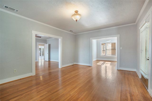 2222 Harrison Avenue, Fort Worth, TX 76110