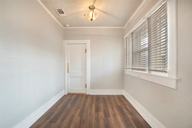 2222 Harrison Avenue, Fort Worth, TX 76110