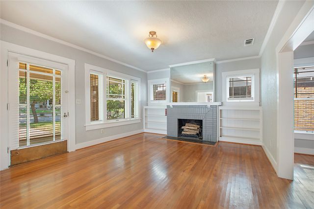 2222 Harrison Avenue, Fort Worth, TX 76110