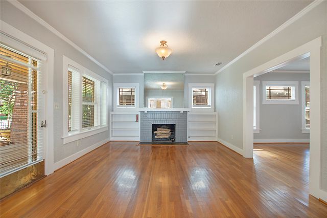 2222 Harrison Avenue, Fort Worth, TX 76110