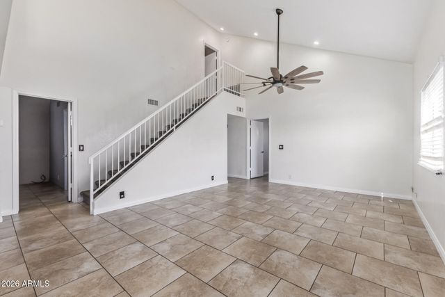 8902 W VALE Drive, Phoenix, AZ 85037