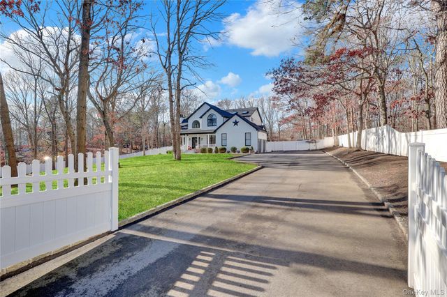 108 Hunter Avenue, Miller Place, NY 11764