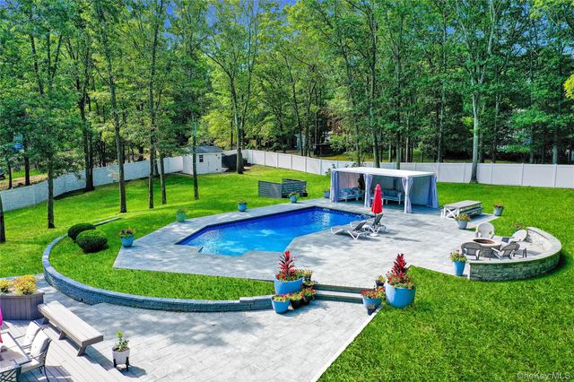 108 Hunter Avenue, Miller Place, NY 11764