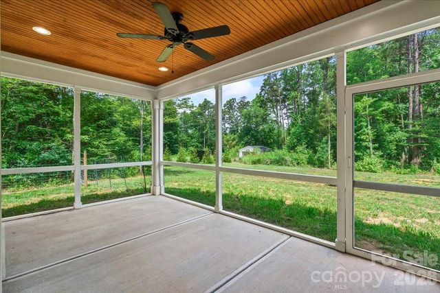 7575 Deer Track Drive, Denver, NC 28037