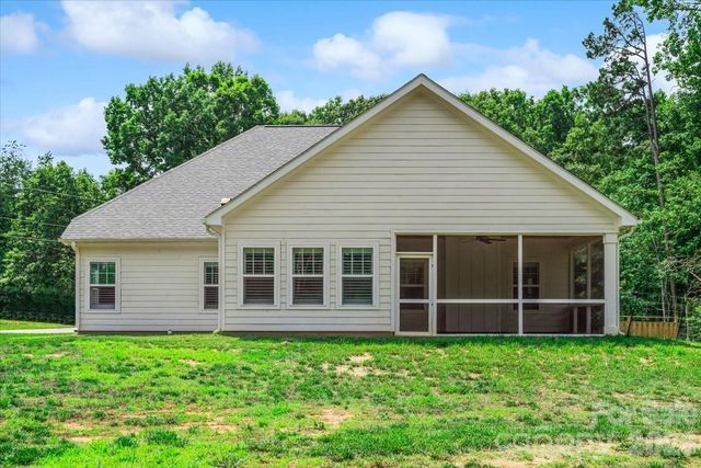 7575 Deer Track Drive, Denver, NC 28037