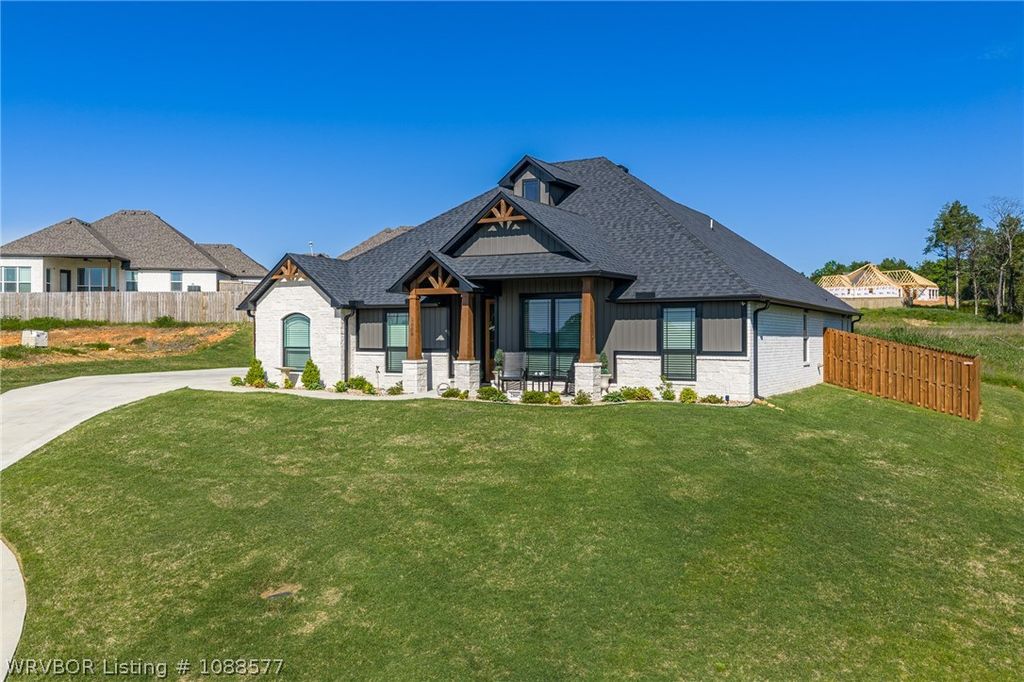 2809 Leonards Way 2809 Leonards Way