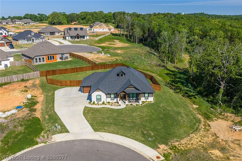 2809 Leonards Way 2809 Leonards Way