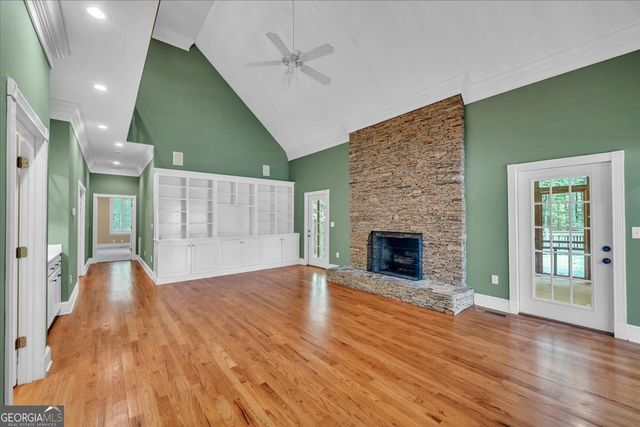 222 Newton Drive, Forsyth, GA 31029