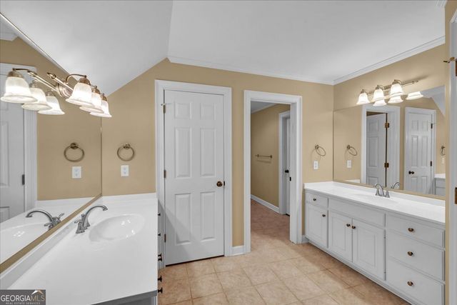 222 Newton Drive, Forsyth, GA 31029