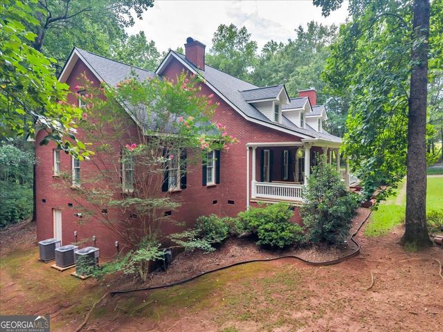 222 Newton Drive, Forsyth, GA 31029