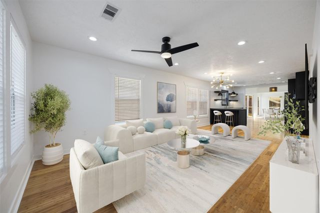 1310 Walton Street, Houston, TX 77009