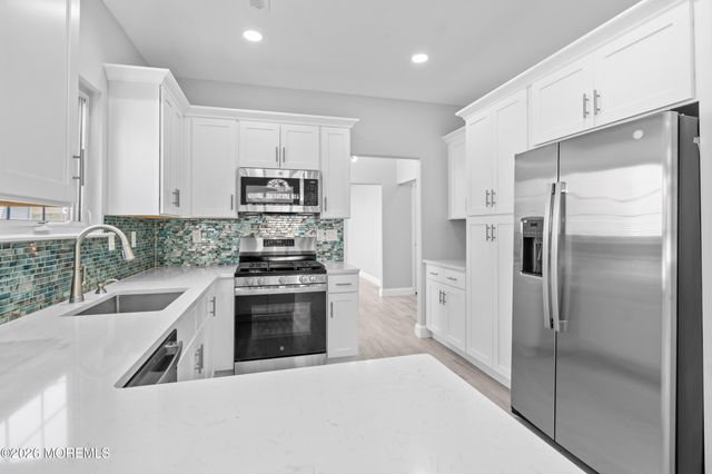 3 Baldwin Drive, Manchester, NJ 08759