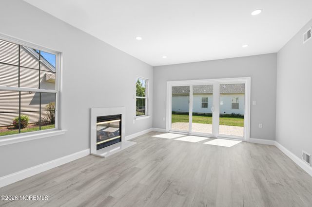 3 Baldwin Drive, Manchester, NJ 08759