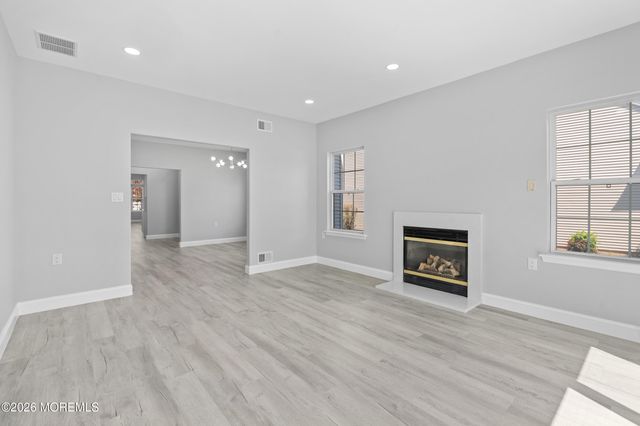 3 Baldwin Drive, Manchester, NJ 08759