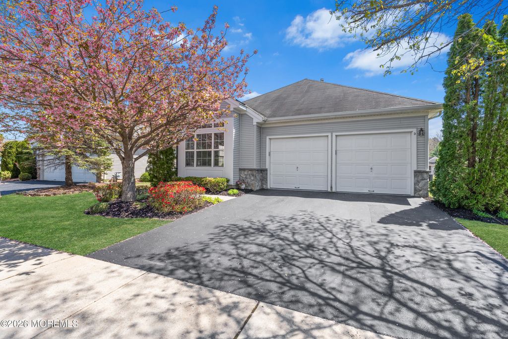 3 Baldwin Drive, Manchester, NJ 08759