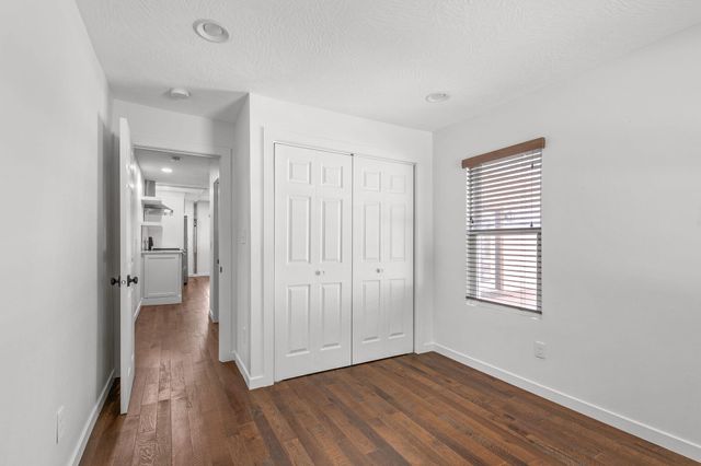 2031 N Farm Rd 197, Springfield, MO 65802