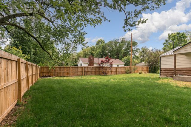 2031 N Farm Rd 197, Springfield, MO 65802