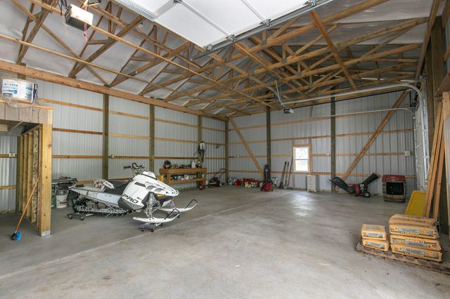 2031 N Farm Rd 197, Springfield, MO 65802