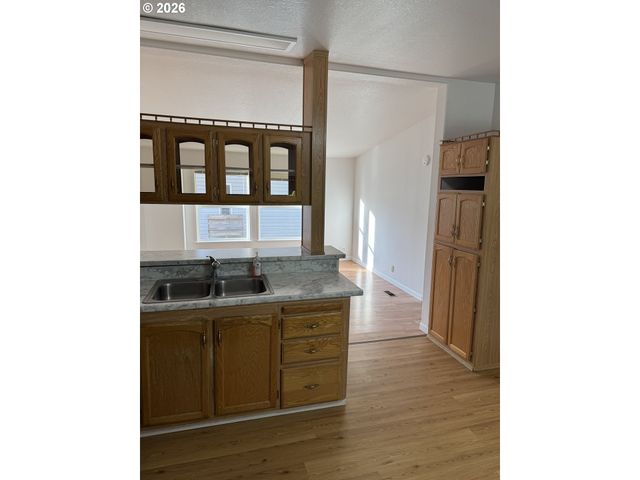 6 S GEE CREEK Loop, Ridgefield, WA 98642