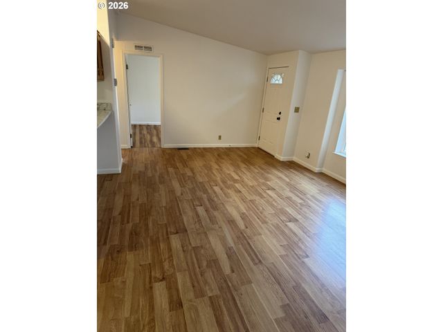 6 S GEE CREEK Loop, Ridgefield, WA 98642