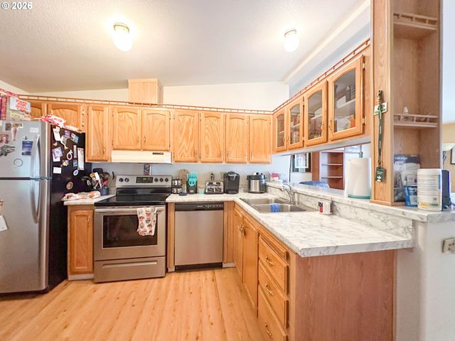 6 S GEE CREEK Loop, Ridgefield, WA 98642