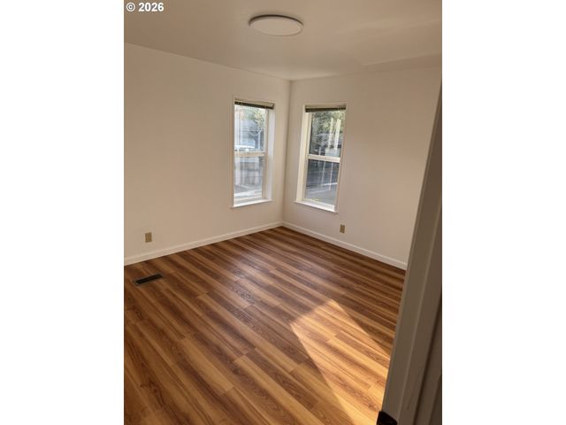 6 S GEE CREEK Loop, Ridgefield, WA 98642