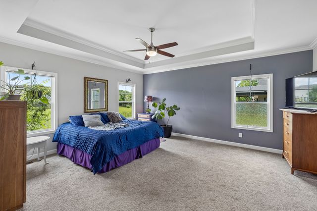1035 Robert Lee Dr, Gallatin, TN 37066