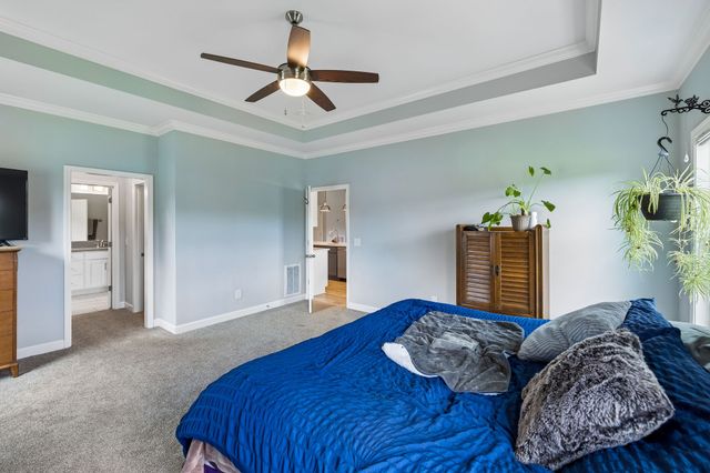 1035 Robert Lee Dr, Gallatin, TN 37066