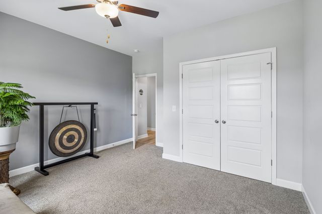 1035 Robert Lee Dr, Gallatin, TN 37066