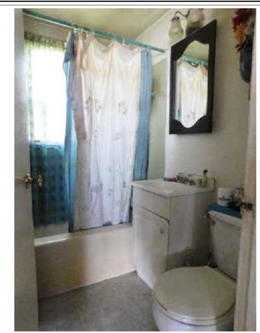 1316 Nokomis St, Sheraden, PA 15204