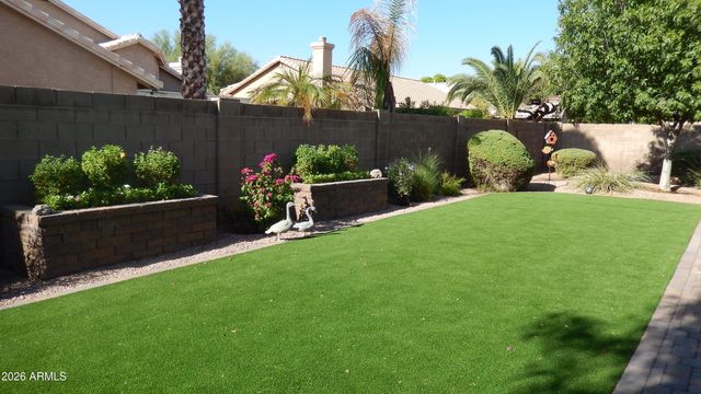 1061 W COURTNEY Lane, Tempe, AZ 85284