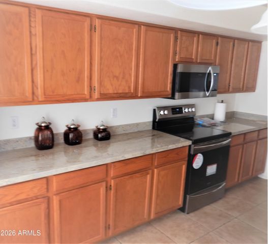 1061 W COURTNEY Lane, Tempe, AZ 85284