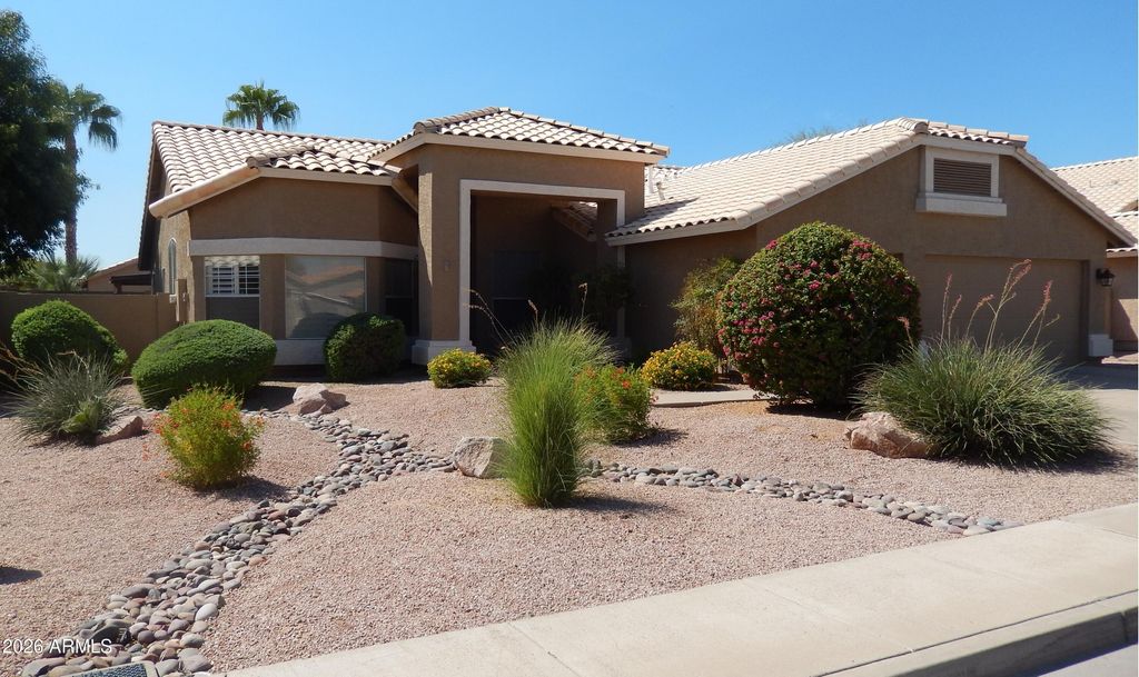 1061 W COURTNEY Lane, Tempe, AZ 85284