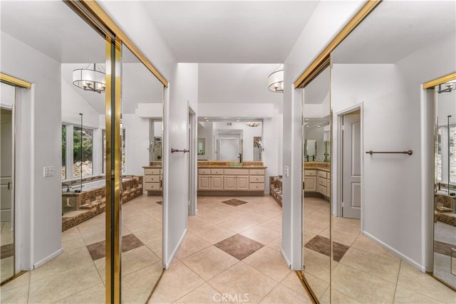 24961 Alicante, Calabasas, CA 91302