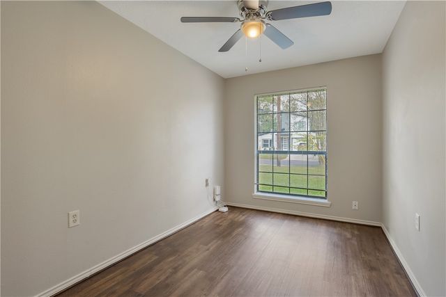 1003 East 24th Street, Bryan, TX 77803