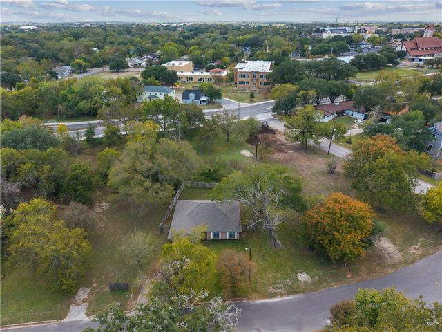 1003 East 24th Street, Bryan, TX 77803