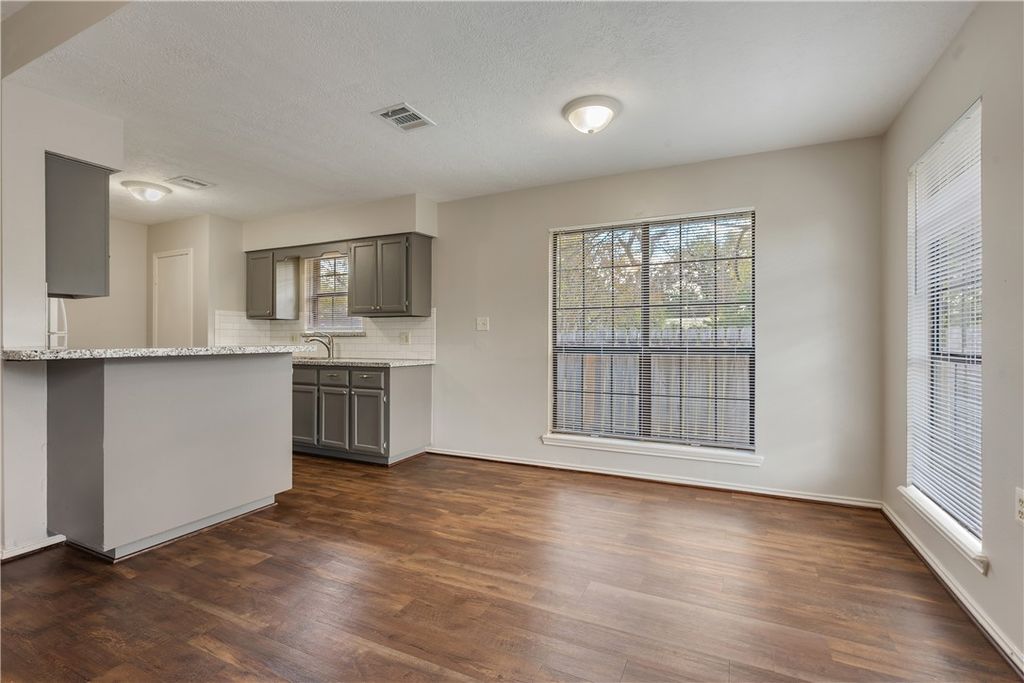 1003 East 24th Street, Bryan, TX 77803 — photo 3