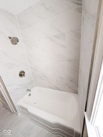 5260 E 9th Street, Indianapolis, IN 46219